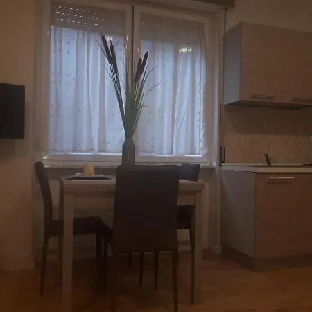 Central House דירה *